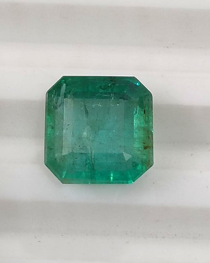 GSI Certified 2.59ct Medium Green Zambian Emerald, Natural earth mined Gemstone