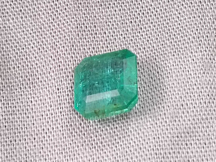 Zambian Emerald 2.59ct Certified Natural Medium Green Gemstone