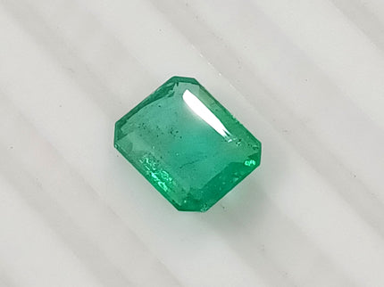GSI Certified 1.06ct Spring Green Emerald, Natural Earth mined Gemstone