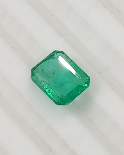 GSI Certified 1.06ct Spring Green Emerald, Natural Earth mined Gemstone