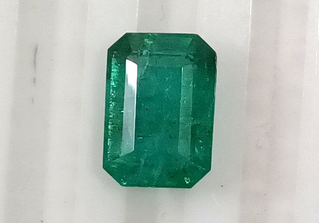 GSI Certified 2.14ct Medium Deep Green Emerald, Natural earth mined Gemstone.