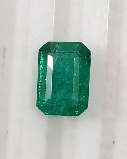 GSI Certified 2.14ct Medium Deep Green Emerald, Natural earth mined Gemstone.