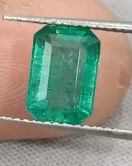 GSI Certified 2.14ct Medium Deep Green Emerald, Natural earth mined Gemstone.