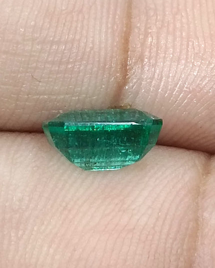 GSI Certified 2.14ct Medium Deep Green Emerald, Natural earth mined Gemstone.