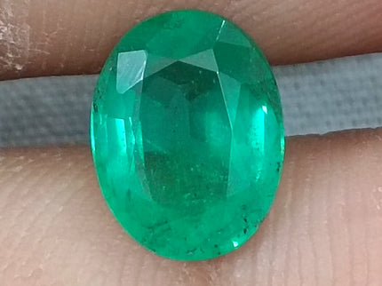 GSI Certified 1.99ct Grass Green Emerald, Natural Earth Mined Gemstone