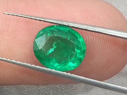Certified 1.94ct Vivid Medium Green Emerald, Natural loose gemstone