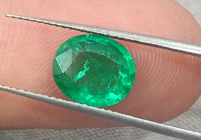 GSI Certified 1.94ct Vivid Medium Green Emerald, Natural loose gemstone