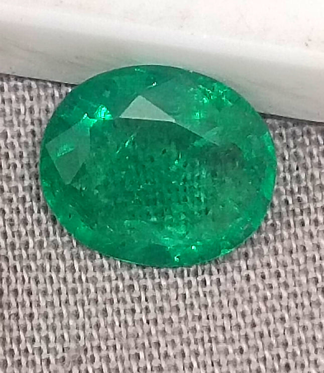 Certified 1.94ct Vivid Medium Green Emerald, Natural loose gemstone