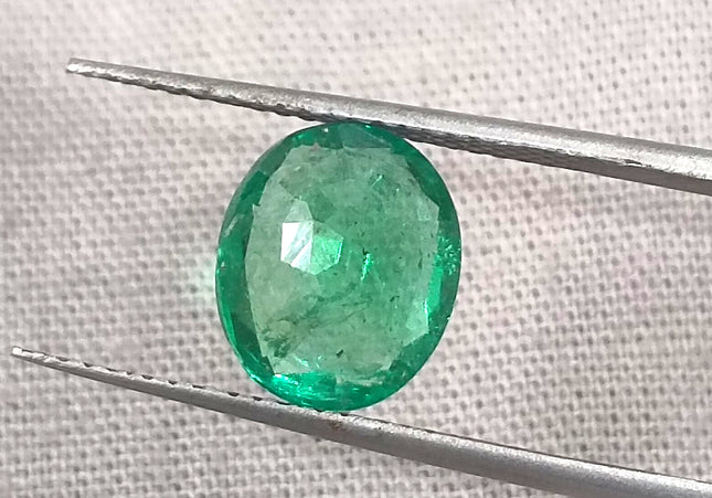 GSI Certified 1.94ct Vivid Medium Green Emerald, Natural loose gemstone