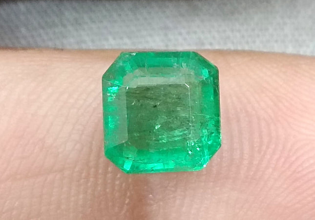 GSI Certified 2.55ct Neon Green Emerald, Natural Loose Gemstone