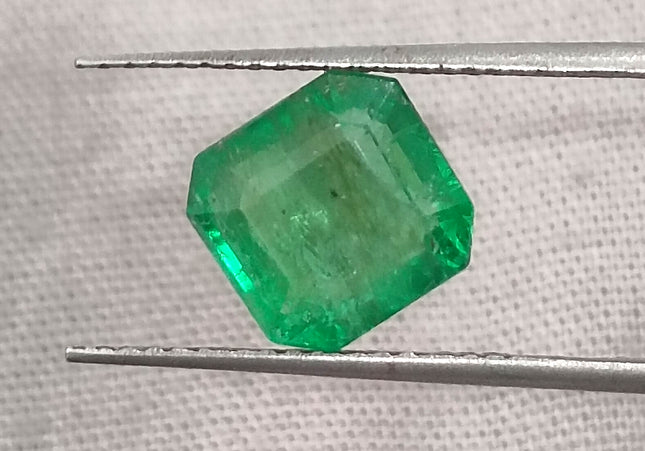 GSI Certified 2.55ct Neon Green Emerald, Natural Loose Gemstone