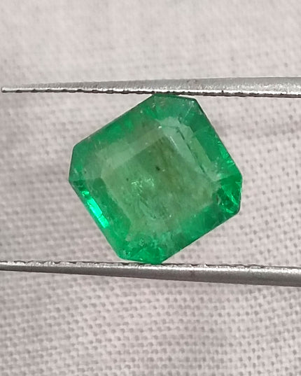 GSI Certified 2.55ct Neon Green Emerald, Natural Loose Gemstone