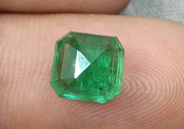 GSI Certified 2.55ct Neon Green Emerald, Natural Loose Gemstone