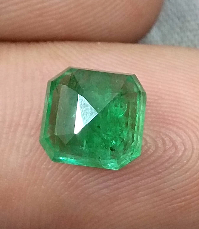 GSI Certified 2.55ct Neon Green Emerald, Natural Loose Gemstone