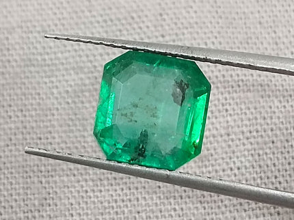 Zambian Emerald 2.43ct Certified Vivid Medium Green Natural earth mined Gemstone