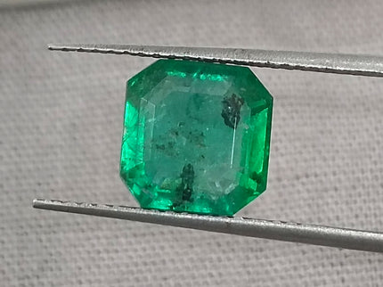 Zambian Emerald 2.43ct Certified Vivid Medium Green Natural earth mined Gemstone