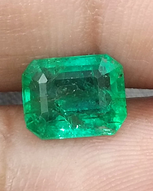 GSI Certified 2.32ct Vivid Medium Green Zambian Emerald, Natural Gemstone