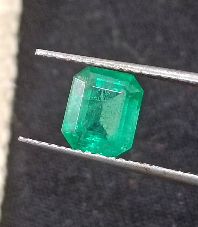 Zambian and colombian natural emeralds