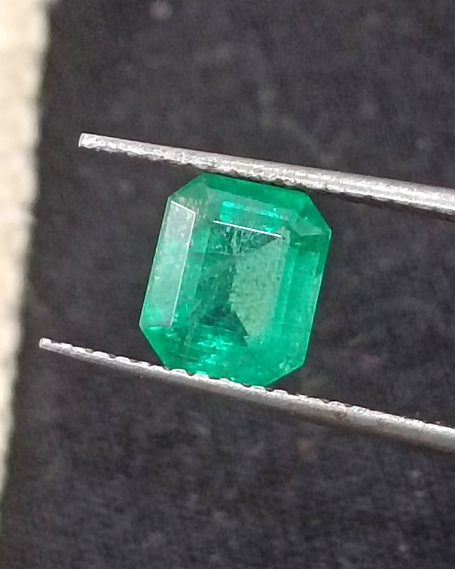 Zambian and colombian natural emeralds