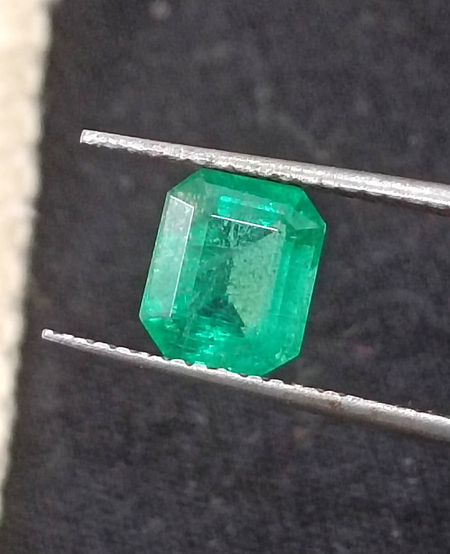 Zambian and colombian natural emeralds