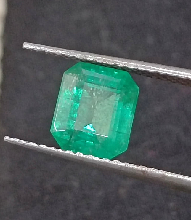 Zambian and colombian natural emeralds