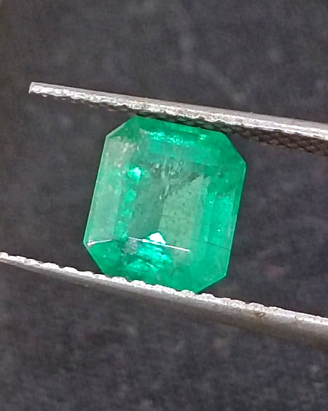 Zambian and colombian natural emeralds
