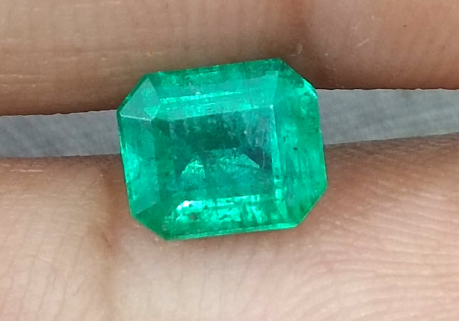 Zambian and colombian natural emeralds