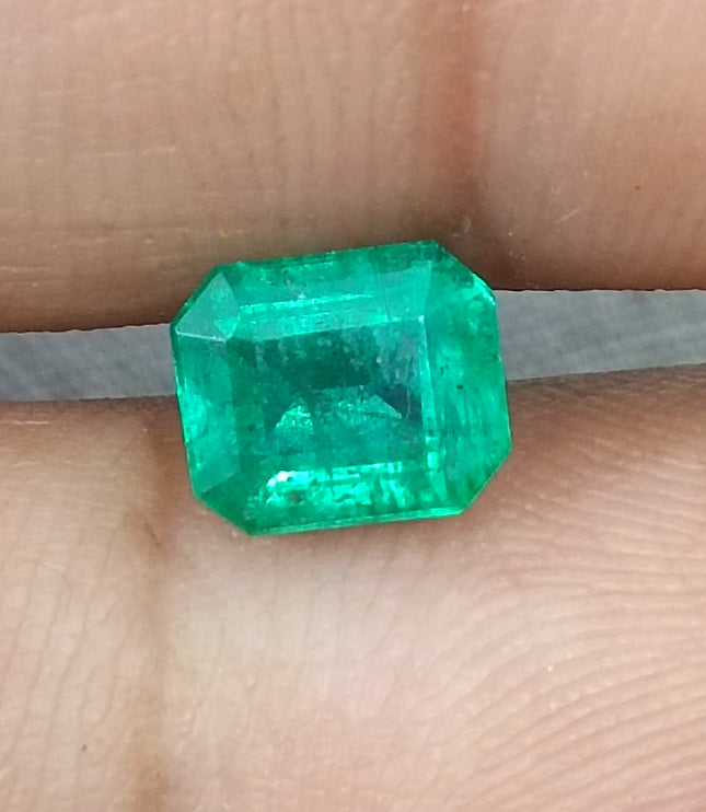 Zambian and colombian natural emeralds