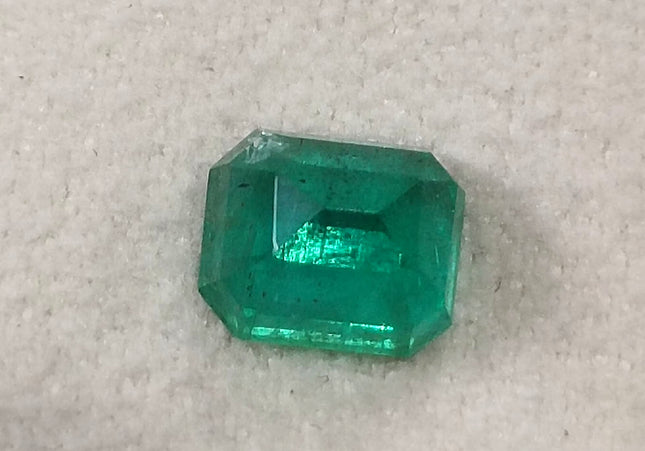 Zambian and colombian natural emeralds