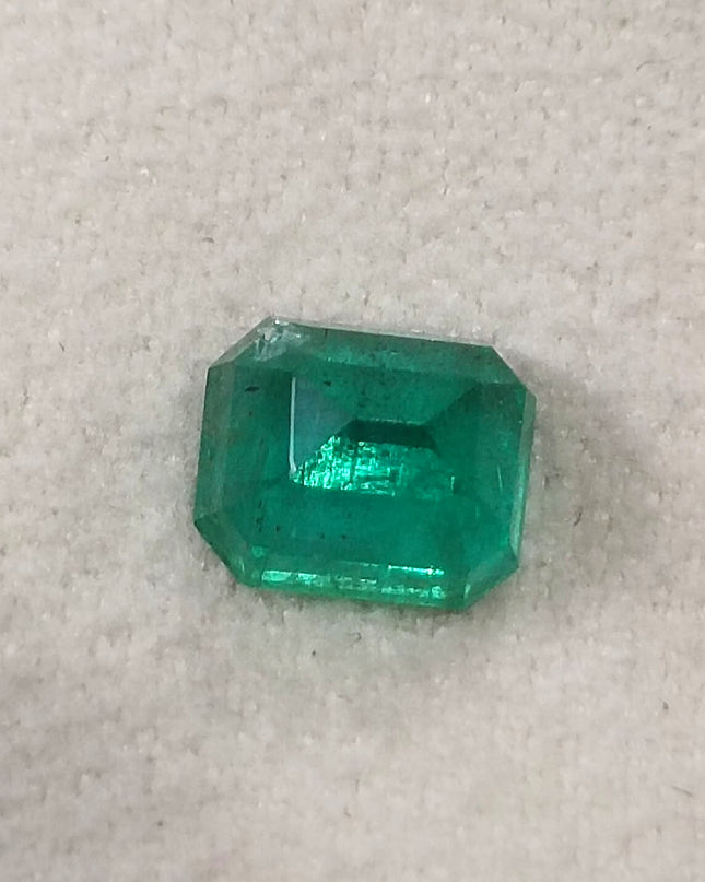 Zambian and colombian natural emeralds