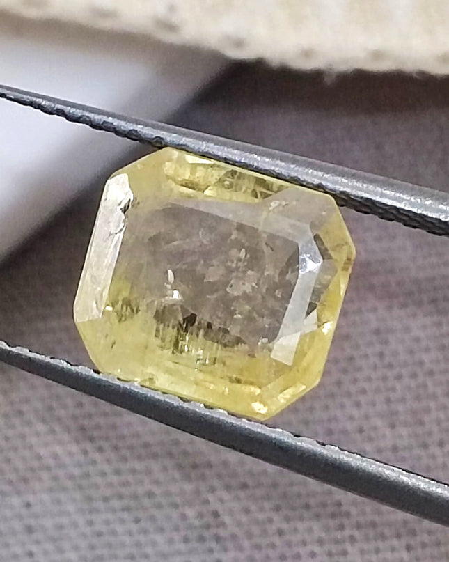 GSI Certified 2.23ct Yellow Ceylon Sapphire Natural untreated Gemstone