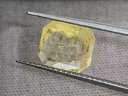 2.23ct Yellow Sapphire, Certified Natural untreated Gemstone