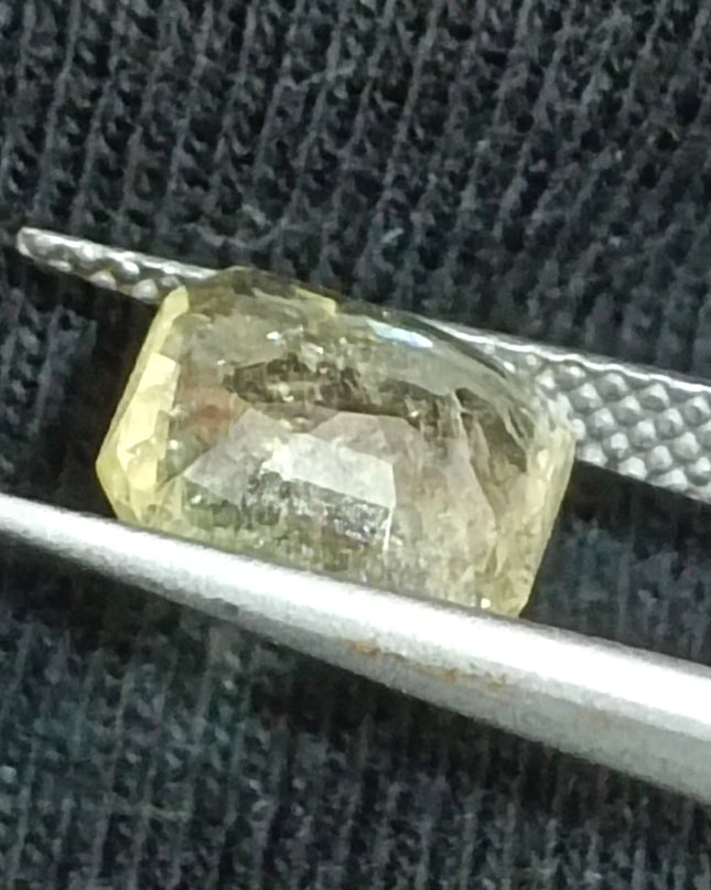 GSI Certified 2.23ct Yellow Ceylon Sapphire Natural untreated Gemstone