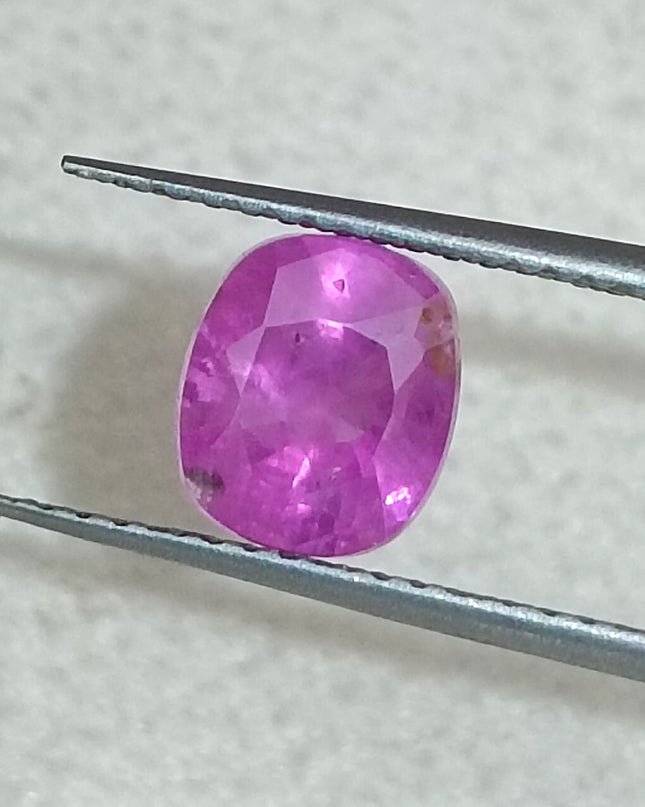 GSI Certified 1.81ct Deep Pink Ceylon Sapphire Natural Untreated Gemstone