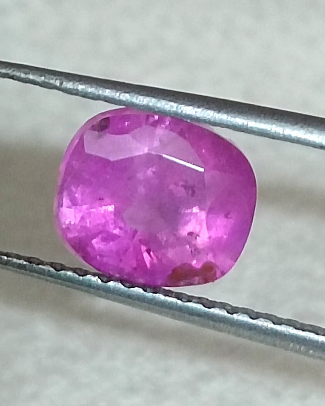 GSI Certified 1.81ct Deep Pink Ceylon Sapphire Natural Untreated Gemstone