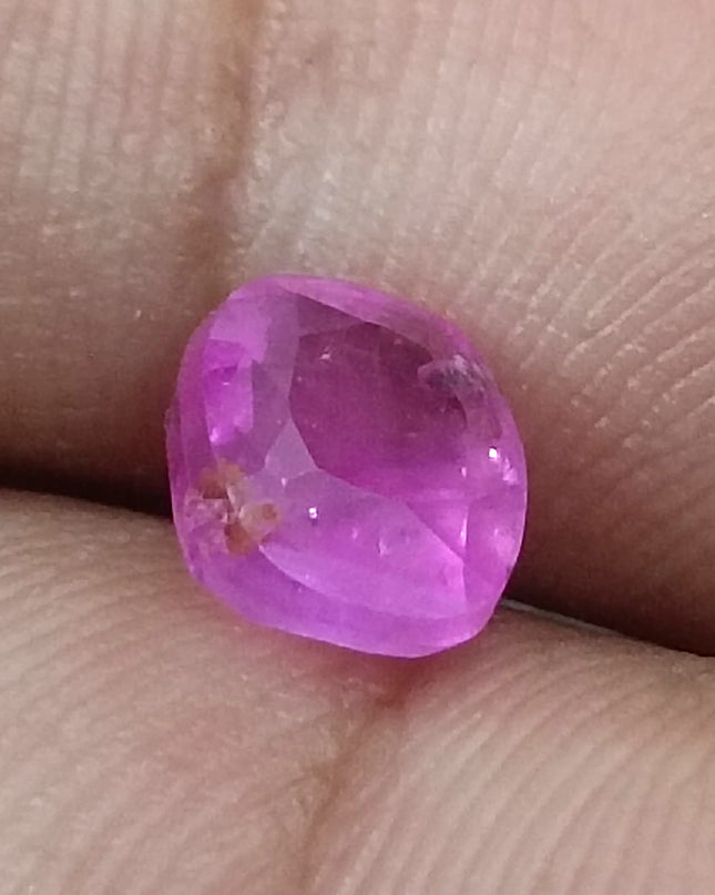 GSI Certified 1.81ct Deep Pink Ceylon Sapphire Natural Untreated Gemstone