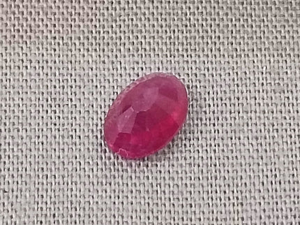 Certified 0.97ct unheated Natural Mozambique Ruby Stone.