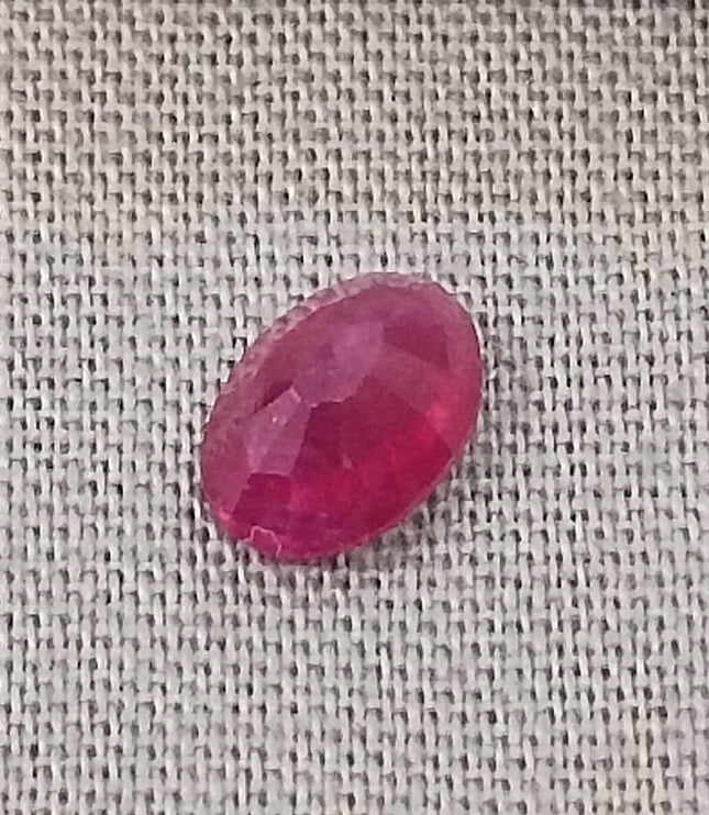Certified 0.97ct unheated Natural Mozambique Ruby Stone.