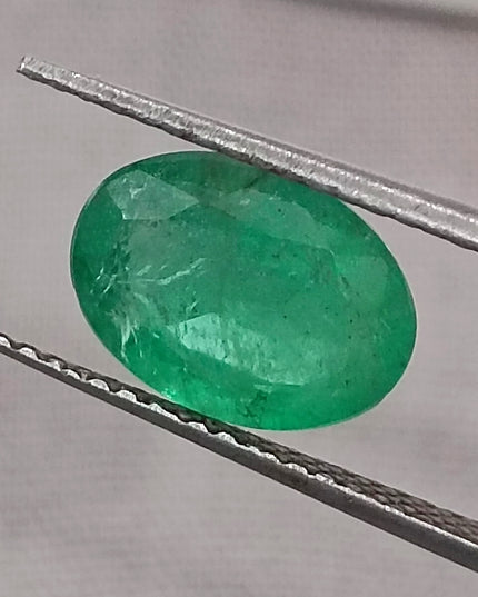 GSI Certified 1.87ct Velvet Green, Natural Gemstone