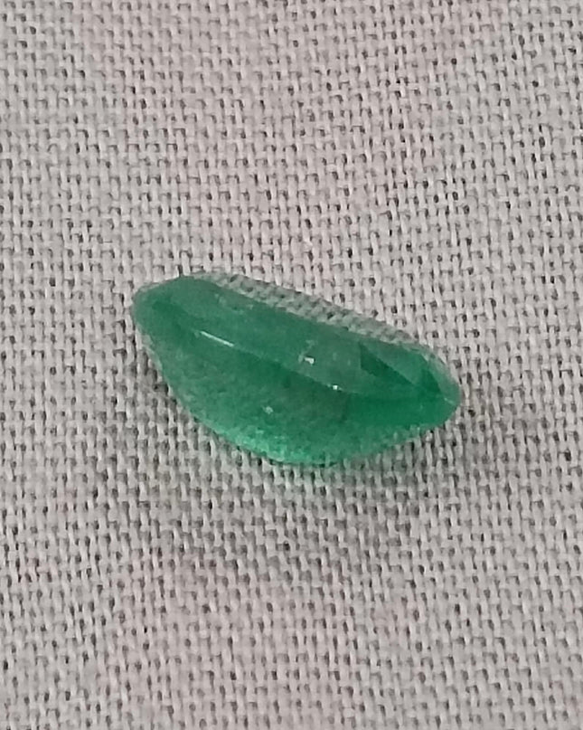 GSI Certified 1.87ct Velvet Green, Natural Gemstone