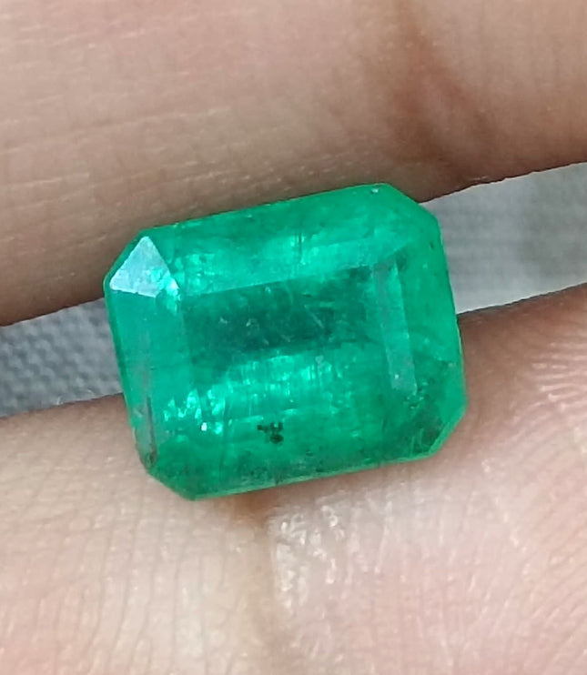 Certified 2.56ct Natural Zambian Emerald