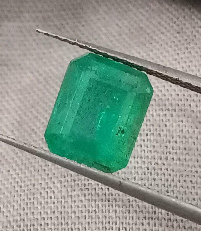 Certified 2.56ct Natural Zambian Emerald