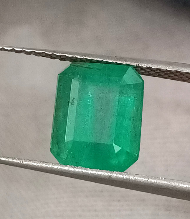 Certified 2.56ct Natural Zambian Emerald