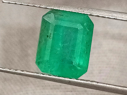 Certified 2.56ct Natural Zambian Emerald