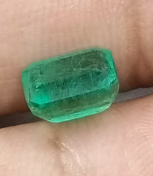 Certified 2.56ct Natural Zambian Emerald