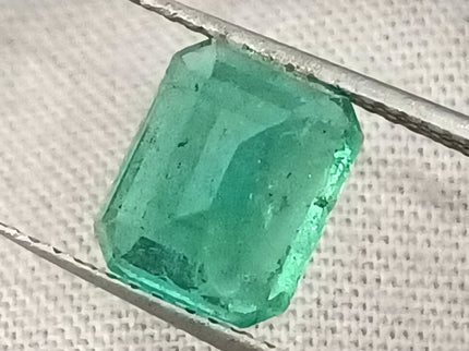 Certified 2.56ct Natural Zambian Emerald