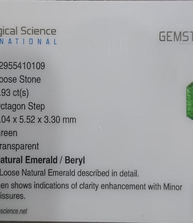 GSI Certified 0.93 AAA Green Emerald, Natural earth mined Gemstone