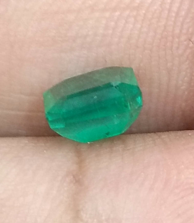 Natural Emerald 1.69ct Certified Medium light Green loose Gemstone