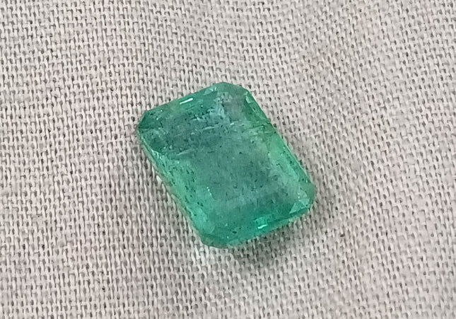 GSI Certified 2.87ct Zambian Emerald, Natural Loose Gemstonr
