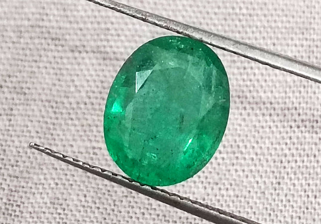 GSI Certified 2.57ct Grass Green Emerald, Natural Gemstone